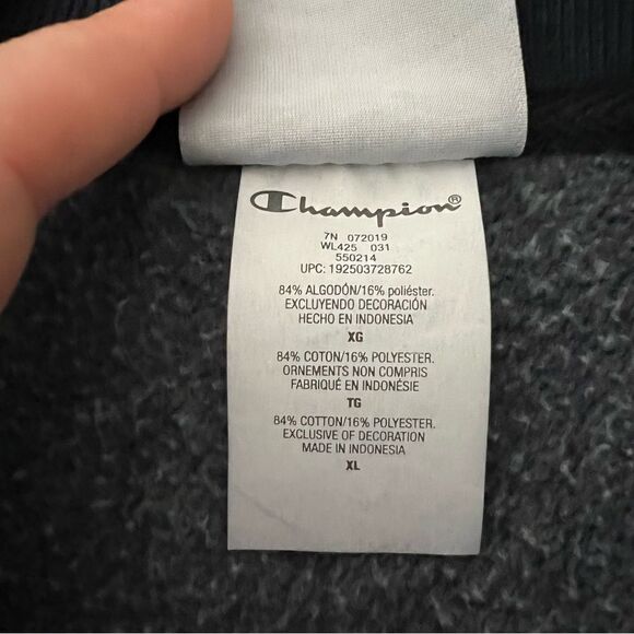 Champion Sweatshirt Womens Size XL Navy Blue Red Reverse Weave Cropped Spell Out - Picture 10 of 13